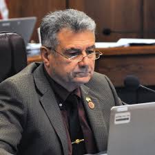 Borrelli ordered Arizona counties to stop using voting machines. Here's why  he can't