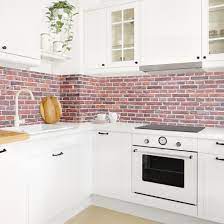 kuchenruckwand rote backstein mauer kuchenruckwandfolie kuchendekoration kuchenruckwand haus kuchen