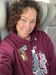 Looking to build up my fb page (click my name 🥰). I post regular content  to remind overwhelmed mums/moms that they're human, can only do so much,  and to empower them 💞