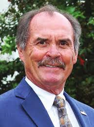 Malcolm Calhoun's Instagram, Twitter & Facebook