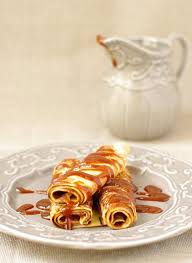 Pour Les Crepes Une Dizaine 125 G De Farine 3 G De Sel 50 G De Sucre 3 Oeufs 250 G De Lait Crepes Caramel Desserts Healthy Dessert Recipes