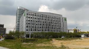 Wifi is free, and this hotel also features a restaurant and a health club. Holiday Inn Frankfurt Airport Youtube