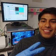 OrgulloENESMorelia #UnGoyapara nuestros estudiantes Myriam Peña Verduzco y  Blas Ilich Martínez Godínez, de la Licenciatura en Materiales Sustentables  y miembros de @laidea_unam, por haber obtenido la beca #MAPEX del Centro de  Materiales