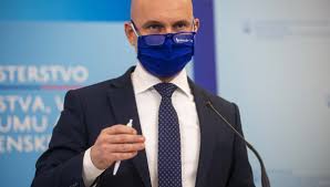 Očkovanie učiteľov môže skomplikovať otváranie škôl a škôlok. B Grohling Chceme Otvorit Diskusiu O Ockovani Vysokoskolskych Pedagogov Ministerstvo Skolstva Vedy Vyskumu A Sportu Slovenskej Republiky