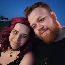 Silver Thorn Dragon Tamer, Luquier [CONT](VC/RC):During your turn, if you  called two or more cards from your soul this turn, this unit gets [Power]  +10000. [ACT](VC)[1/turn]:[COST][Counter-Blast 2 & Discard a card from