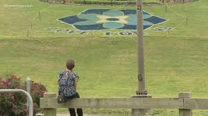 As it looks like a park and has park like features, it is still a landfill. People Stop To Honor Mass Shooting Victims At Mount Trashmore Park In Virginia Beach 13newsnow Com