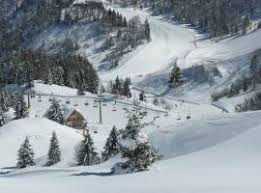 A városkából a síliftek egészen 2000 m magasba szállítják a sízőket és. Die 10 Besten Hotels In Der Nahe Von Skilift Funifor Ravascletto Zoncolan In Ravascletto Italien