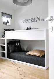 Aprenderse El Abecedario Asi Si Un Sencillo Vinilo Puede Dar Un Gran Resultado Wallpaper Vinil Shared Bedrooms Bunk Bed Designs Modern Bunk Beds