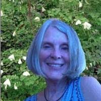 Karen Eslick's Instagram, Twitter & Facebook