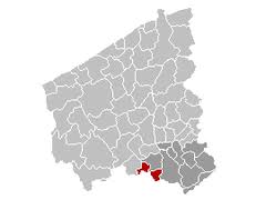 On january 1, 2006, menen had a total population of 32,413. Menen Wikipedia