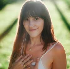 I Am Diosa: A Journey to Healing Deep, Loving Yourself, and Coming Back  Home to Soul: Gutierrez, Christine: 9780593086643: Amazon.com: Books