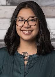 Emily Junker's Instagram, Twitter & Facebook