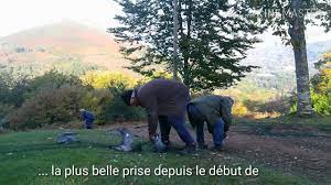 Prix de 65 à 110 € la nuit. Jour De Chasse A La Palombiere De Sare Sur Le Col De Lizarrieta Youtube
