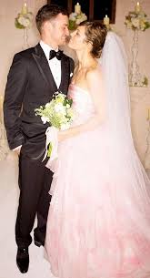 Justin Timberlake And Jessica Biel Pinkfarbene Hochzeitskleider Biel Hochzeitsfeier Ideen