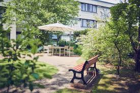 De van vonderen groep is een landelijk erkende specialist op het gebied van afbouw en afwerking. Johanniterhaus Celle Johanniter