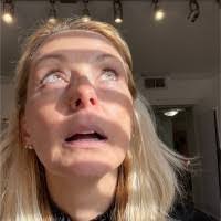 Veronica Riley's Instagram, Twitter & Facebook