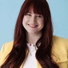 Lauren Zaremba's Instagram, Twitter & Facebook