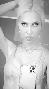 Laura Bianca Collins (@laura_bianca_collins) • Instagram photos and videos