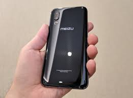 Meizu готовит Meizu 16s Pro с тройной ...