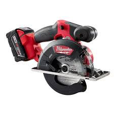 Rrbuildings Milwaukeetool Just Released A New Saw To Their Line Up That I M Excited For The New Brushless Scie Circulaire Milwaukee Tools Outillage Electrique