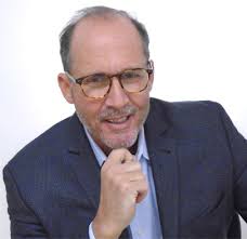 Randy Weiss's Instagram, Twitter & Facebook