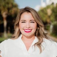 Laura Benbow's Instagram, Twitter & Facebook