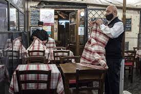 Regole meno vincolanti anche per i ristoranti: Obbligo Di Mascherina Al Tavolo Quando Non Si Mangia Per I Locali Al Chiuso Raccomandazione Del Cts