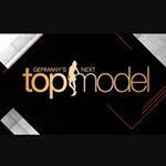 In der vorschau auf die nächste folge bleibt kaum ein auge der angehenden models trocken. Images Tagged With Zoesaip On Instagram