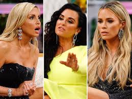 I have always struggled with my weight the real housewives of beverly hills mom reflected on her approach to eating. Camille Grammer And Kyle Richards Feud On Twitter Over Teddi Mellencamp Arroyave Read Their Tweets Here