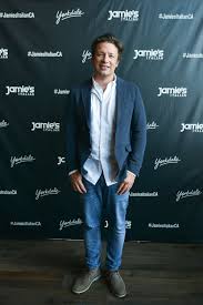 Il noto chef inglese e protagonista di numerosi programmi televisivi, ovvero gordon ramsay è diventato papà per la quinta. Jamie Oliver Biografia Dello Chef Divo Della Tv