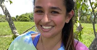 On new year's eve, the i am jazz star shared a photo on instagram in a swimsuit on the beach with her gender confirmation scars on. Jazz Jennings Autobiography Tops List For All The Wrong Reasons