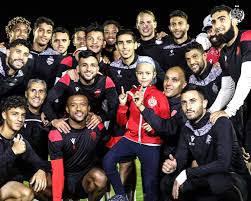 نهضة الزمامرة تفرمل قطار الوداد وتجبره على إقتسام نقاط المباراة. Ù„ÙØªØ© Ø¥Ù†Ø³Ø§Ù†ÙŠØ© Ù…Ù† Ù„Ø§Ø¹Ø¨ÙŠ Ø§Ù„ÙˆØ¯Ø§Ø¯ Ø§Ù„Ù…ØºØ±Ø¨ÙŠ ØªØ¬Ø§Ù‡ Ù…Ø´Ø¬Ø¹ ØµØºÙŠØ±