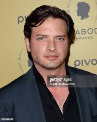 522 Aden Young Photos & High Res Pictures