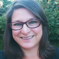 Donna Holmquist's Instagram, Twitter & Facebook