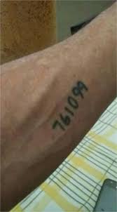 Kleines tattoo familie symbol nacken familytattoo. 17 Tattoos Deren Geschichte Unter Die Haut Geht
