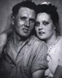 Vernon was released early, on february 6, 1939, partly because of good behavior. 1933 Vernon Gladys Presley The Memphis Flash