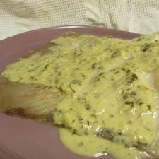 Aile De Raie Sauce Citronnee Recette Recettes De Cuisine Cuisine Poisson Recettes Poissons Et Fruits De Mer