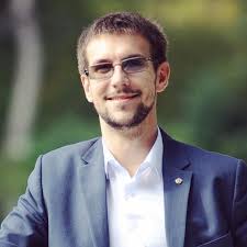 Ходила по мгюа такая легенда: Dmitrij Molchanov Zakon Ru