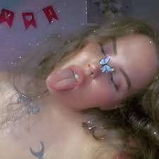Free milana vayntrub Porn Photo Galleries | xHamster