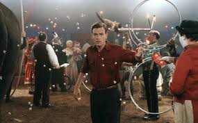 When You Meet The Love Of Your Life Time Stops Meaning Big Fish They Say When You Meet The Love Of Your Life Time Stops And That S True Big Fish Movie Big Fish Good Movies