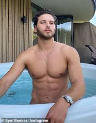 Nathan cleary doesn't have a girlfriend right now. Love Island S Eyal Booker And Girlfriend Delilah Belle Hamlin Strip Off On A Romantic Weekend Away 247 News Around The World