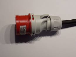 Wie Sie Flexibles Verlangerungskabel An Einen Cee Stecker Anschliessen Schritt Fur Schritt Anleitung Fur Elektroinstallation Selber Machen Anleitungen Stecker