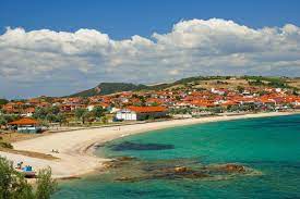 Rodi (ρόδι) meaning pomegranate, is the root of the word roda which means many pomegranates; Nea Roda Halkidiki