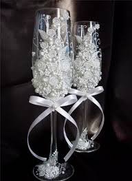 как сделать бокалы на свадьбу своими руками жених и невеста Dekor Svadebnyh Fuzherov Dlya Shampanskogo Krasivye Idei Ukrashennye Vinnye Bokaly Svadebnye Aksessuary Svadebnye Ukrasheniya