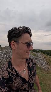 2500 year old hill fort 👀, Old Sarum 📸 from ‘Liam Richards’ YouTube ,  #exploretravel #adventuretravel #liamrichards #solotravel