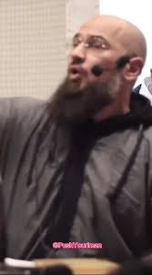 Abu Alia Über Abdelhamid