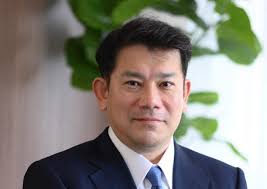 Sáng lập viện dưỡng lão trở thành tỷ phú khi bệnh viện quá tải vì Covid-19 