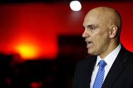 Além de abrir investigação contra o presidente jair bolsonaro e o deputado federal felipe barros por vazamento do inquérito sigiloso que apura na polícia federal o ataque hacker sofrido pela tribunal superior eleitoral, o ministro do supremo tribunal federal (stf), alexandre de moraes, determinou o afastamento do delegado da victor neves feitosa campo da presidência do inquérito. Para O Ministro Alexandre De Moraes O Voto Impresso Nao Melhora A Democracia Brasileira Blog Edison Silva