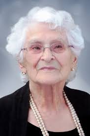 Lorraine Tanguay's Instagram, Twitter & Facebook