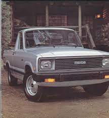 1982 Mazda Trucks Brochure B2000 Sundowner - B2200 Diesel Ford Courier Mazda Car Advertising